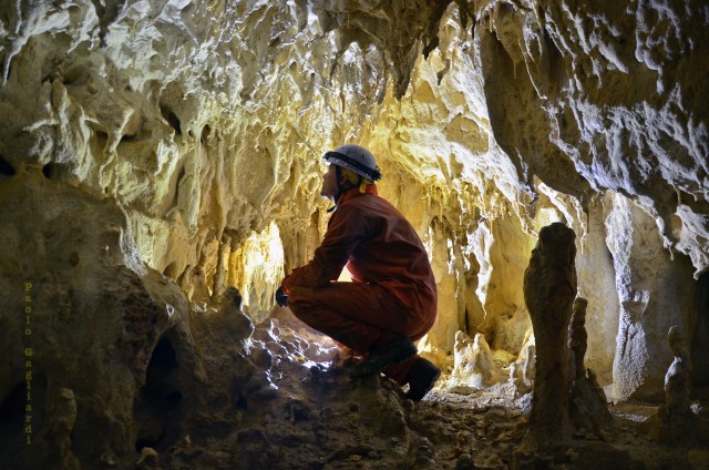 Titolo: Escursione speleologica alla Risorgenza del Monte Solenne, Le Cese di Spoleto