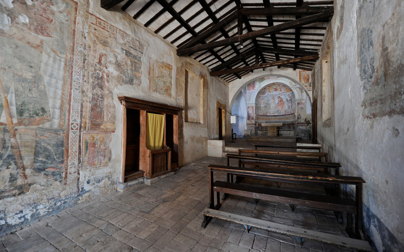 Titolo: Kirche San Giovanni Battista in Eggi