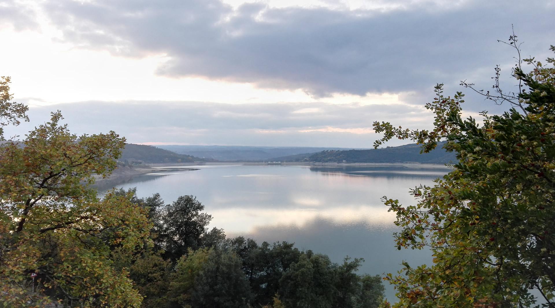 Corbara Lake