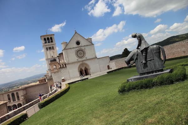  Basilika des Heiligen Franziskus in Assisi 