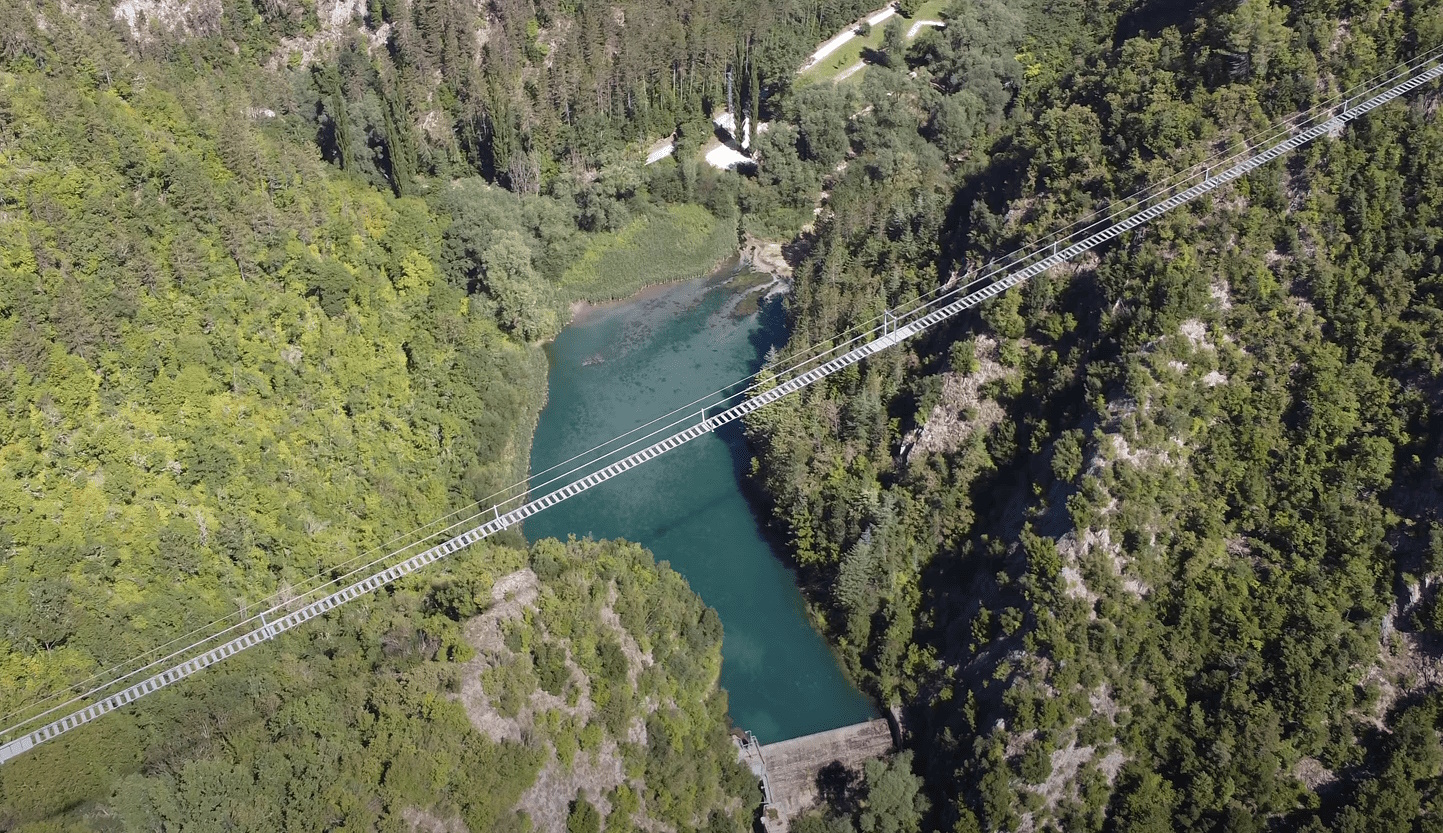 Tibetische Hangebrucke