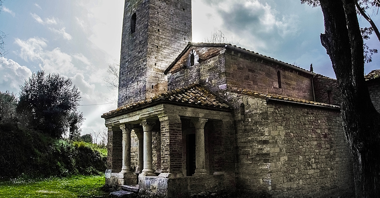  Kirche Santa Pudenziana - Visciano, Narni 