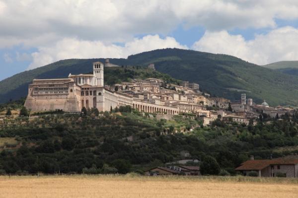 Glimpse of the town of Assisi and the Basilica of St. Francis